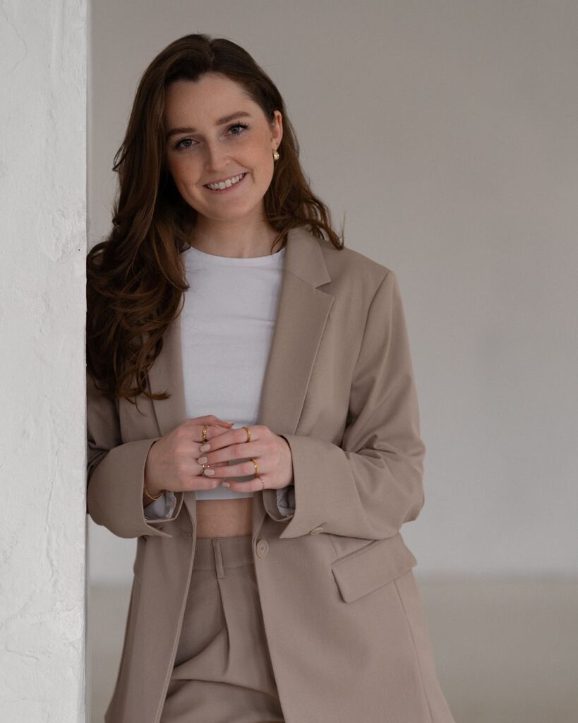 Anna-Sophie lächelt in die Kamera